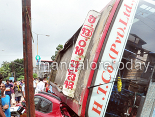 Udupi: Bus overturns on a parked car,  4 injured